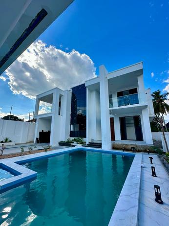 Nyumba ya vyumba vinne inauzwa Goba Centre, Dar Es Salaam (800 sqm)
