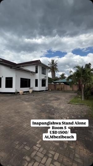 5 Bedrooms House for Rent in Mbezi Beach, Dar Es Salaam (1000 sqm) 5 Bedrooms House for Rent in Mbezi Beach, Dar Es Salaam (1000 sqm)