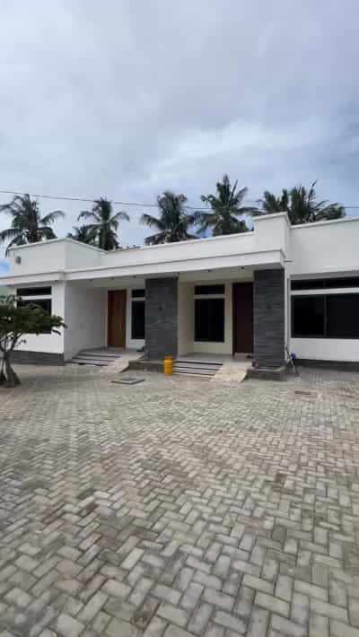 Apartment ya vyumba vitatu inapangishwa Tegeta Nyuki Ushuhani, Dar Es Salaam