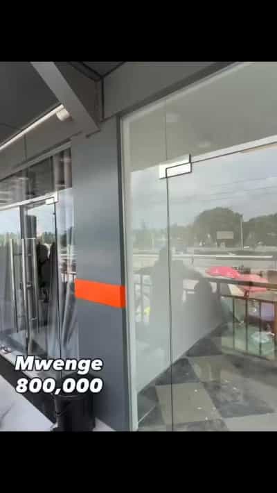 Duka linapangishwa Sinza, Dar Es Salaam