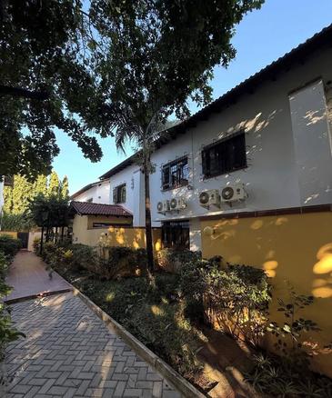 Villa ya vyumba vinne inapangishwa Oysterbay, Dar Es Salaam Villa ya vyumba vinne inapangishwa Oysterbay, Dar Es Salaam