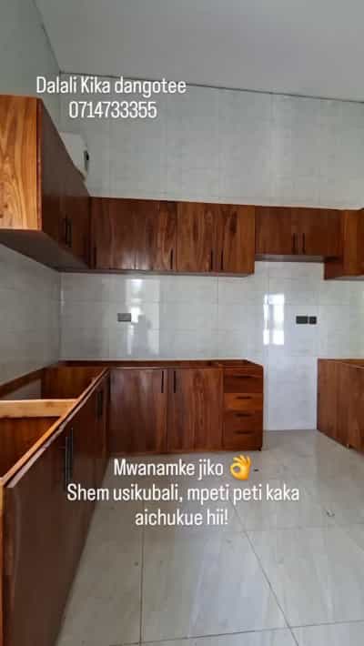 Nyumba ya vyumba vitatu inauzwa Goba Lastanza, Dar Es Salaam (650 sqm) Nyumba ya vyumba vitatu inauzwa Goba Lastanza, Dar Es Salaam (650 sqm)