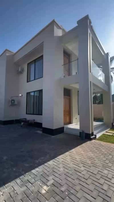 3 Bedrooms House for Rent in Kunduchi, Dar Es Salaam
