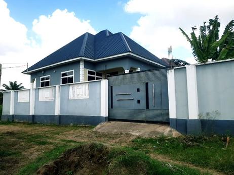 Nyumba ya vyumba vitatu inauzwa Goba Tegeta A, Dar Es Salaam (251 sqm) Nyumba ya vyumba vitatu inauzwa Goba Tegeta A, Dar Es Salaam (251 sqm)