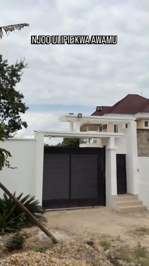 Kiwanja (Residential/Commercial) kinauzwa Makongo Juu, Dar Es Salaam (934 sqm) Kiwanja (Residential/Commercial) kinauzwa Makongo Juu, Dar Es Salaam (934 sqm)