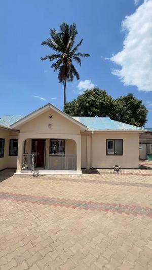 2 Bedrooms House for Rent in Mbezi Beach, Dar Es Salaam 2 Bedrooms House for Rent in Mbezi Beach, Dar Es Salaam