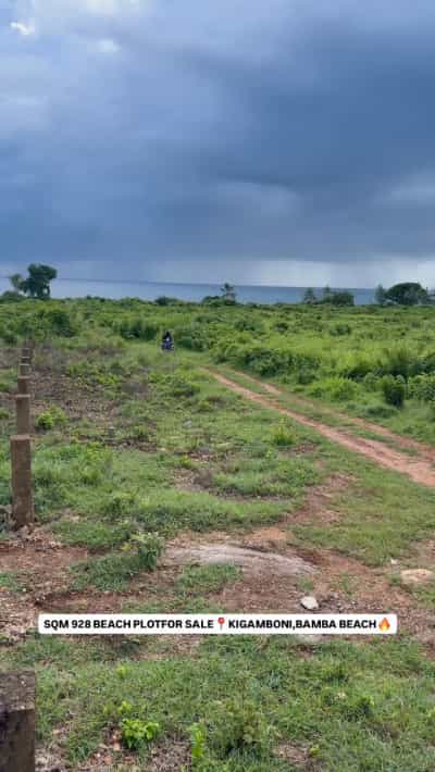 Residential Plot for Sale in Kigamboni – Bamba Beach, Dar Es Salaam (928 sqm)