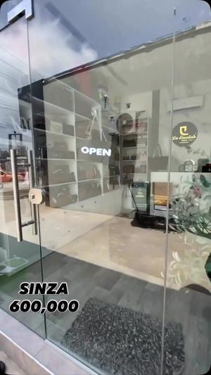 Duka linapangishwa Sinza, Dar Es Salaam