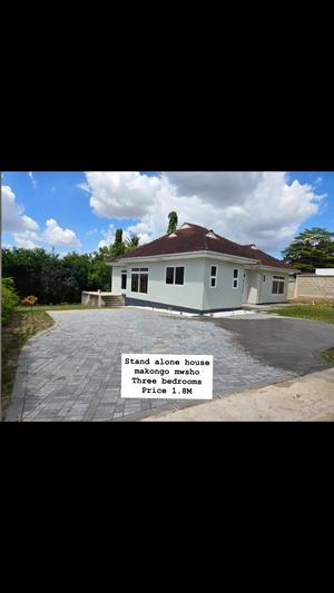Nyumba ya vyumba vitatu inapangishwa Makongo Mwisho, Dar Es Salaam