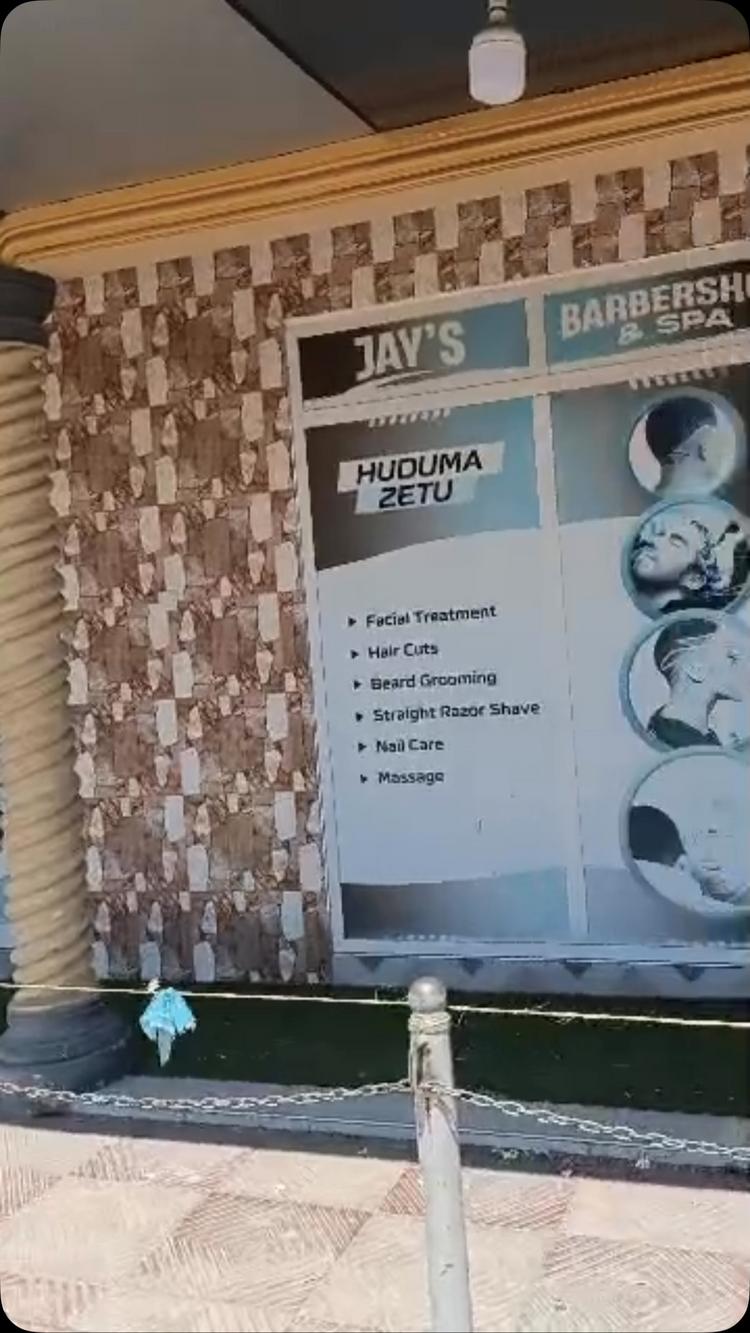 media -1 media -1