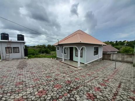 Apartment ya vyumba viwili inapangishwa Kibamba Shule Hondogo, Dar Es Salaam Apartment ya vyumba viwili inapangishwa Kibamba Shule Hondogo, Dar Es Salaam