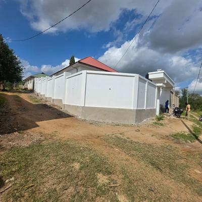 Nyumba ya vyumba vitatu inauzwa Mbezi Msumi, Dar Es Salaam (400 sqm) Nyumba ya vyumba vitatu inauzwa Mbezi Msumi, Dar Es Salaam (400 sqm)