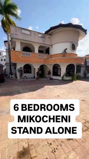Nyumba ya vyumba 9 inapangishwa Mikocheni, Dar Es Salaam