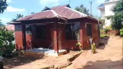 Nyumba ya vyumba vitatu inauzwa MBEZI LUGURUNI, Dar Es Salaam (860 sqm) Nyumba ya vyumba vitatu inauzwa MBEZI LUGURUNI, Dar Es Salaam (860 sqm)