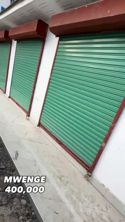 Duka linapangishwa Mwenge, Dar Es Salaam