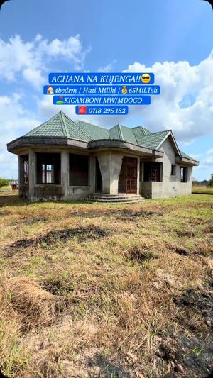 Nyumba ya vyumba vinne inauzwa Kigamboni Mwembe Mdogo, Dar Es Salaam (900 sqm) Nyumba ya vyumba vinne inauzwa Kigamboni Mwembe Mdogo, Dar Es Salaam (900 sqm)