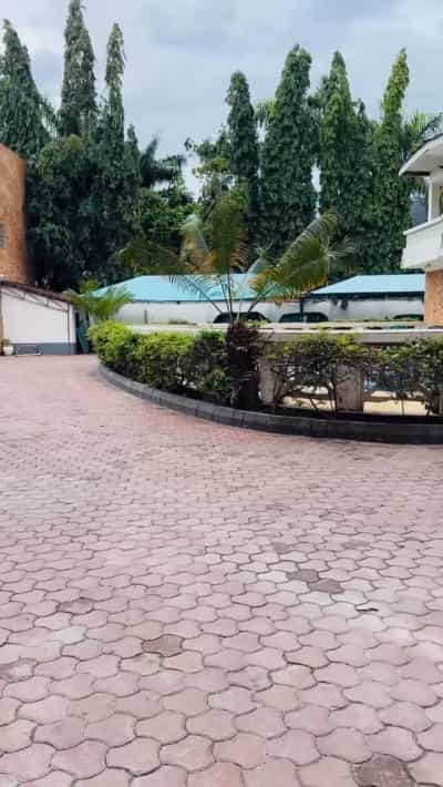 Nyumba/Apartment (Furnished) ya vyumba vitatu inapangishwa Msasani, Dar Es Salaam