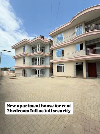Apartment ya vyumba viwili inapangishwa Makongo Juu, Dar Es Salaam Apartment ya vyumba viwili inapangishwa Makongo Juu, Dar Es Salaam