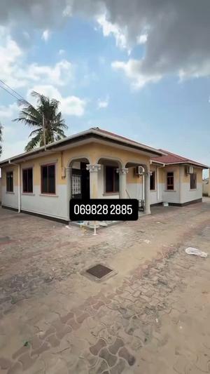 Nyumba ya vyumba vitatu inapangishwa Salasala, Dar Es Salaam Nyumba ya vyumba vitatu inapangishwa Salasala, Dar Es Salaam