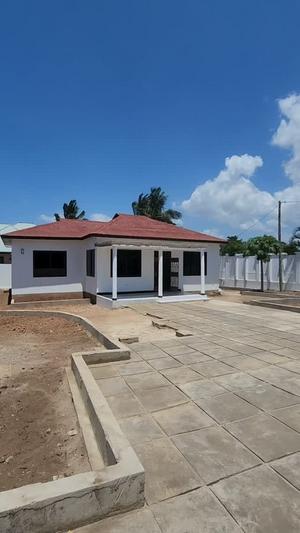 Nyumba ya vyumba vitatu inapangishwa Wazo Kisanga, Dar Es Salaam Nyumba ya vyumba vitatu inapangishwa Wazo Kisanga, Dar Es Salaam