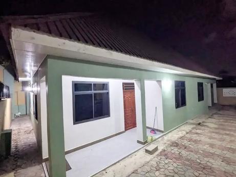 Apartment ya vyumba viwili inapangishwa Kimara Temboni, Dar Es Salaam Apartment ya vyumba viwili inapangishwa Kimara Temboni, Dar Es Salaam