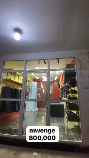 Duka linapangishwa Mwenge, Dar Es Salaam