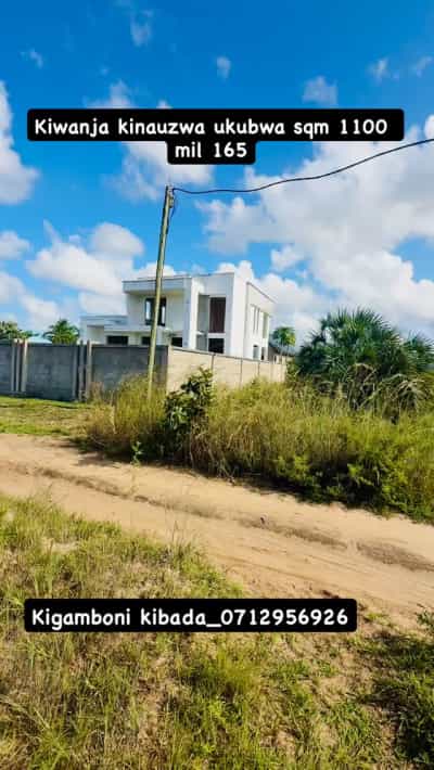 Kiwanja kinauzwa Kibada, Dar Es Salaam (1100 sqm)