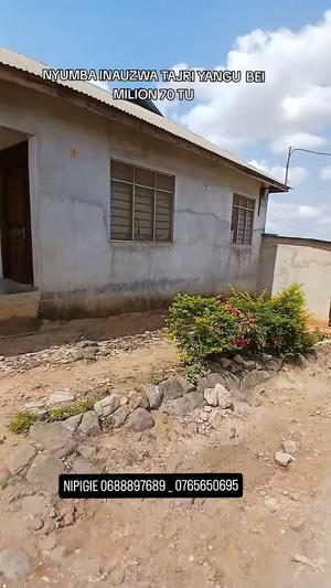 Nyumba ya vyumba vitatu inauzwa Tabata Segerea, Dar Es Salaam (400 sqm)