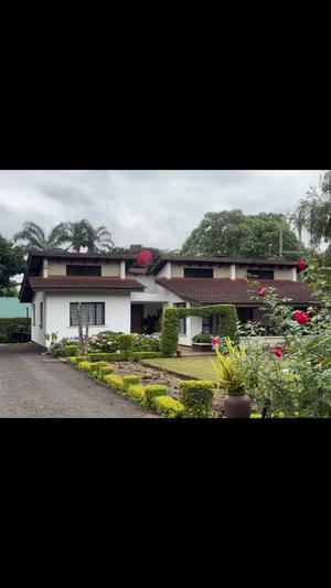Nyumba (Furnished) ya vyumba vitatu inapangishwa Arusha Nyumba (Furnished) ya vyumba vitatu inapangishwa Arusha