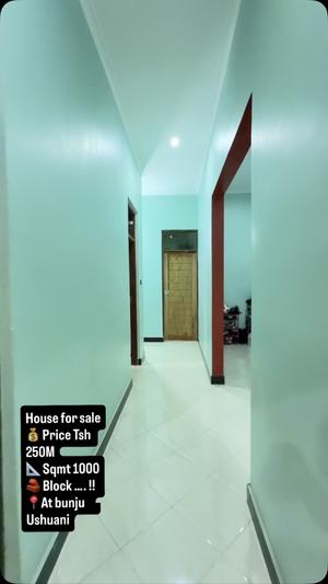 3 Bedrooms House for Sale in Kinondoni, Dar Es Salaam (1000 sqm) 3 Bedrooms House for Sale in Kinondoni, Dar Es Salaam (1000 sqm)