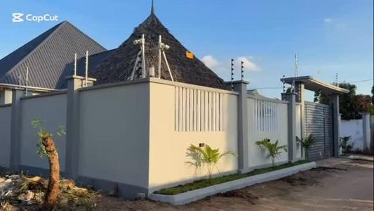 Nyumba ya vyumba vitatu inauzwa Madale, Dar Es Salaam (400 sqm) Nyumba ya vyumba vitatu inauzwa Madale, Dar Es Salaam (400 sqm)