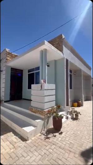 Nyumba ya vyumba viwili inapangishwa Nzuguni, Dodoma Nyumba ya vyumba viwili inapangishwa Nzuguni, Dodoma