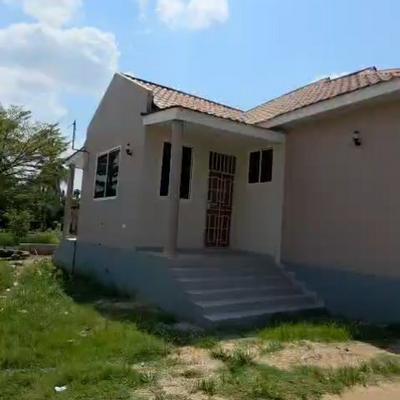 Nyumba ya vyumba vitatu inauzwa Madale Mivumoni, Dar Es Salaam (400 sqm) Nyumba ya vyumba vitatu inauzwa Madale Mivumoni, Dar Es Salaam (400 sqm)