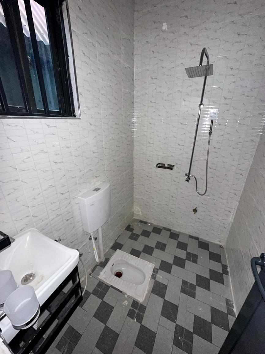 media -8
