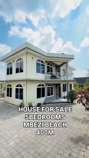 5 Bedrooms House for Sale in Mbezi Beach, Dar Es Salaam (1000 sqm) 5 Bedrooms House for Sale in Mbezi Beach, Dar Es Salaam (1000 sqm)