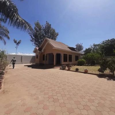 Nyumba ya vyumba vitatu inapangishwa Mbauda, Arusha Nyumba ya vyumba vitatu inapangishwa Mbauda, Arusha