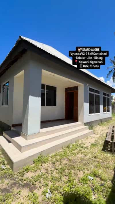 Nyumba ya vyumba vitatu inapangishwa Kisiwani, Dar Es Salaam