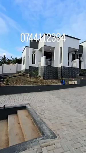 4 Bedrooms House for Sale in Goba Magorofani, Dar Es Salaam (1000 sqm)