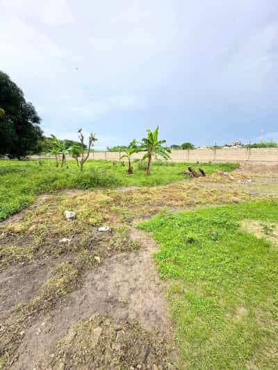 Kiwanja kinauzwa Kinyerezi Ulongoni, Dar Es Salaam (4275 sqm)