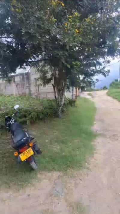 Kiwanja kinauzwa Mbezi Kibanda cha Mkaa, Dar Es Salaam (200 sqm) Kiwanja kinauzwa Mbezi Kibanda cha Mkaa, Dar Es Salaam (200 sqm)