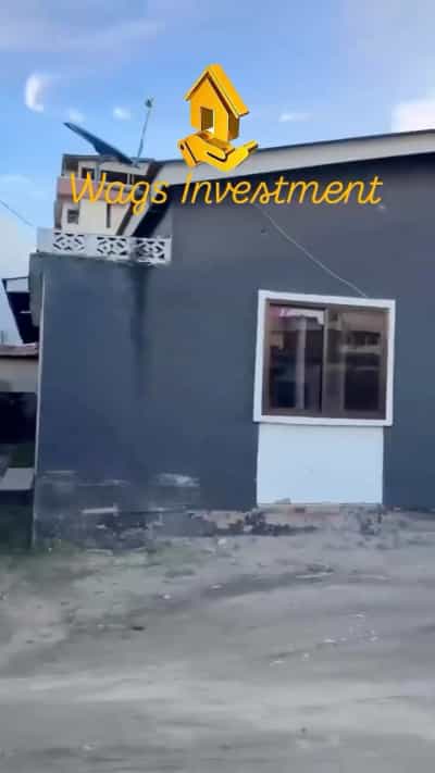 Nyumba (Furnished) ya vyumba vitatu inauzwa Sinza Palestina, Dar Es Salaam (300 sqm)