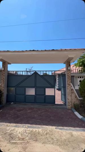 Nyumba ya vyumba vitatu inapangishwa Tegeta Kibo Complex, Dar Es Salaam