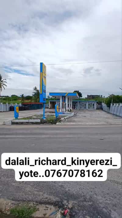 Kiwanja kinauzwa Tabata Kinyerezi Mwisho, Makofia Street, Dar Es Salaam (1200 sqm)