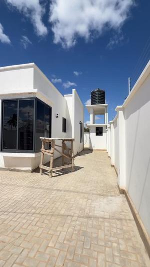 Nyumba ya vyumba viwili inapangishwa Area D, Dodoma Nyumba ya vyumba viwili inapangishwa Area D, Dodoma