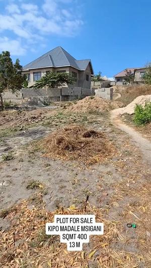 Kiwanja kinauzwa Madale Msigani, Dar Es Salaam (400 sqm)