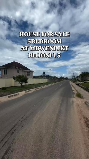 5 Bedrooms House for Sale in Mbweni Jkt Block 5, Dar Es Salaam (1300 sqm)