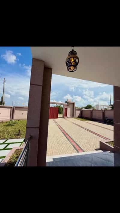 Nyumba ya vyumba vinne inauzwa Boko Magengeni, Dar Es Salaam (600 sqm)