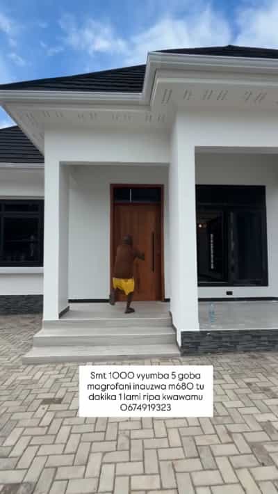 5 Bedrooms House for Sale in Goba Magrofani, Dar Es Salaam (1000 sqm)