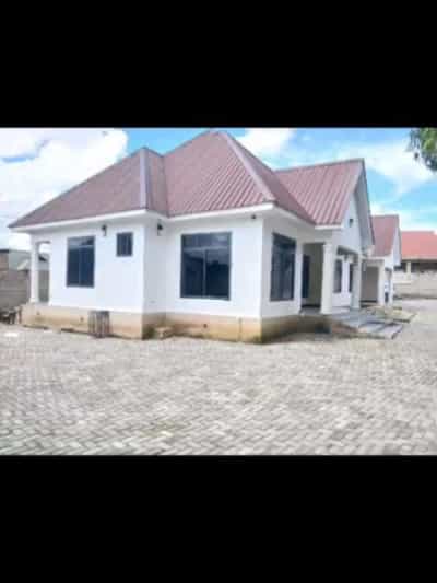 Apartment ya vyumba vitatu inapangishwa Kimara Korogwe Kilungule, Dar Es Salaam Apartment ya vyumba vitatu inapangishwa Kimara Korogwe Kilungule, Dar Es Salaam