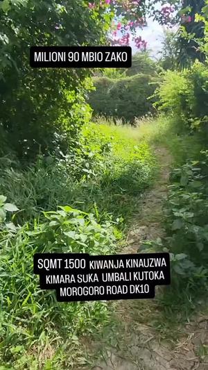Kiwanja kinauzwa Kimara Suka, Dar Es Salaam sqm 1500